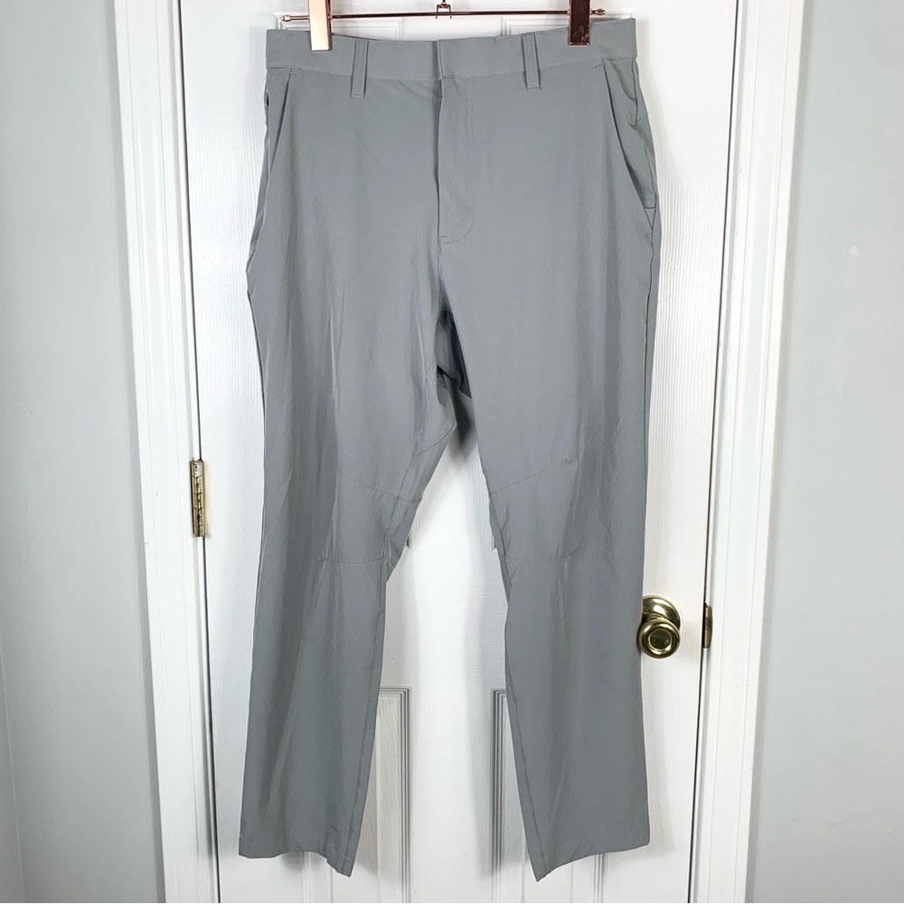 Fabletics The Only Pant Classic Fit Golf Men Size 31 X 30